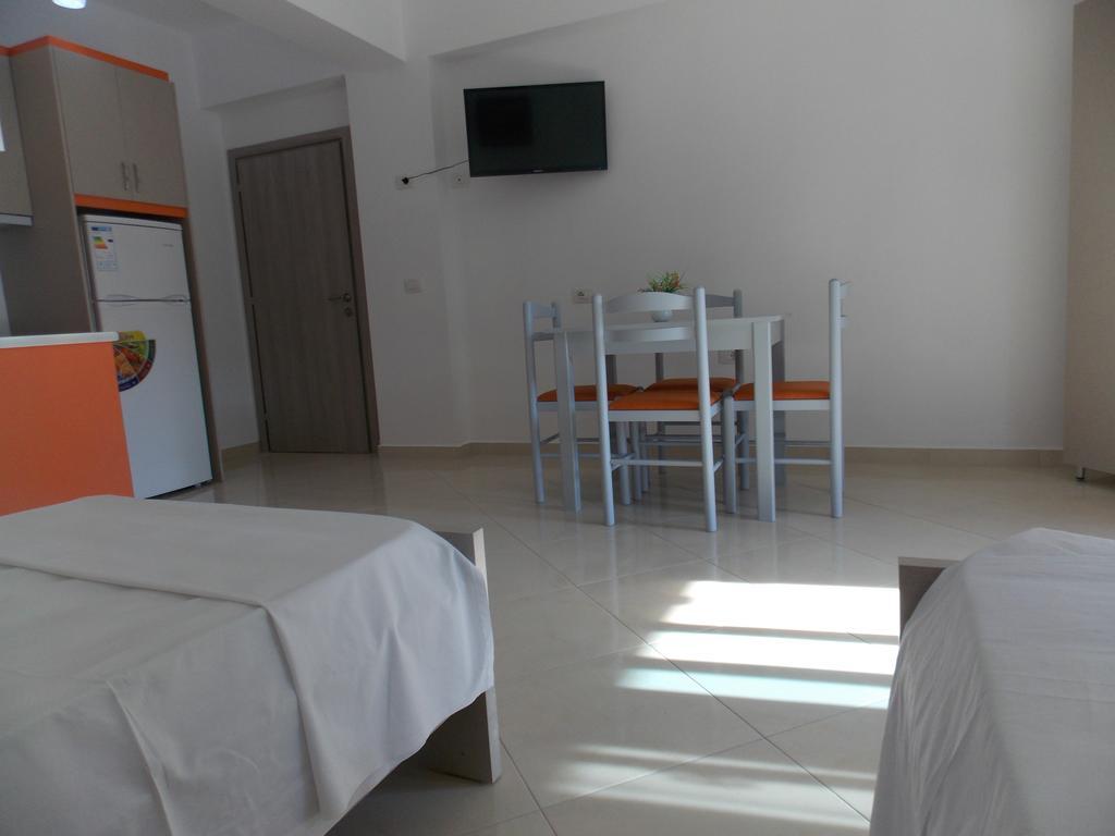 Guest House Vila Bega ซารานเดอ ภายนอก รูปภาพ