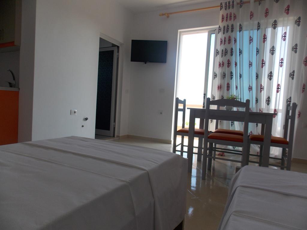 Guest House Vila Bega ซารานเดอ ภายนอก รูปภาพ