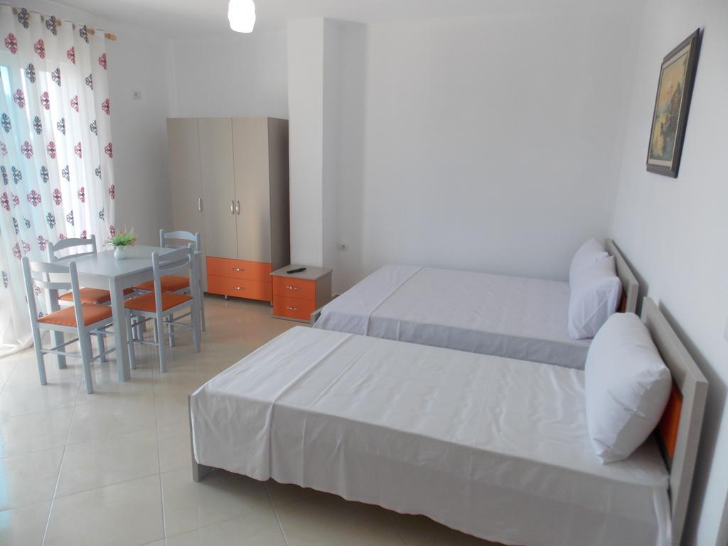 Guest House Vila Bega ซารานเดอ ภายนอก รูปภาพ