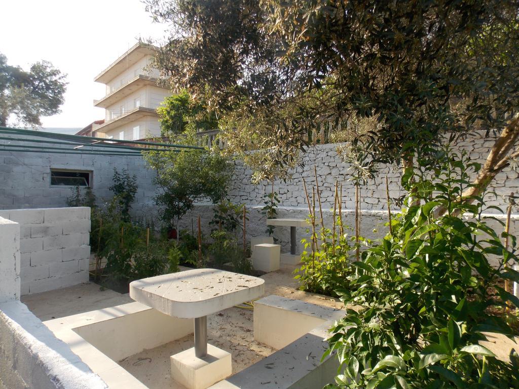 Guest House Vila Bega ซารานเดอ ภายนอก รูปภาพ