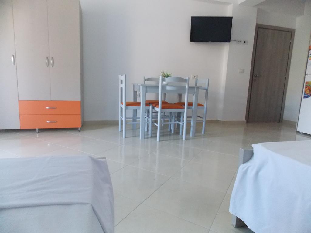 Guest House Vila Bega ซารานเดอ ภายนอก รูปภาพ