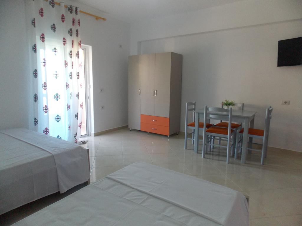 Guest House Vila Bega ซารานเดอ ภายนอก รูปภาพ