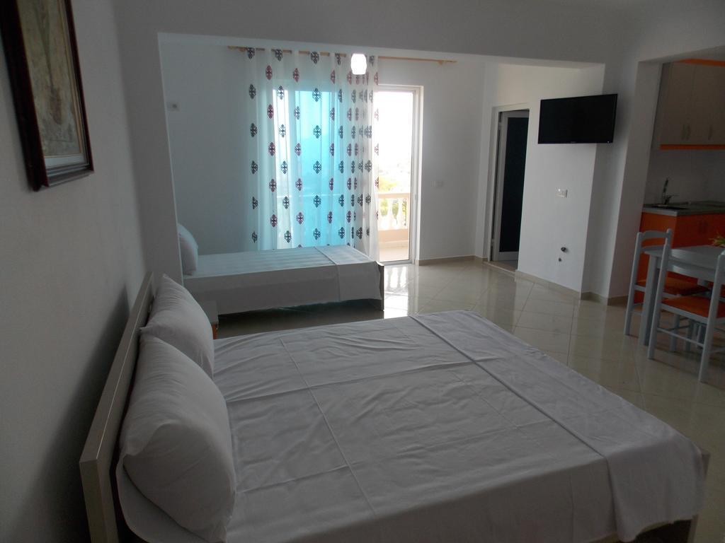 Guest House Vila Bega ซารานเดอ ภายนอก รูปภาพ