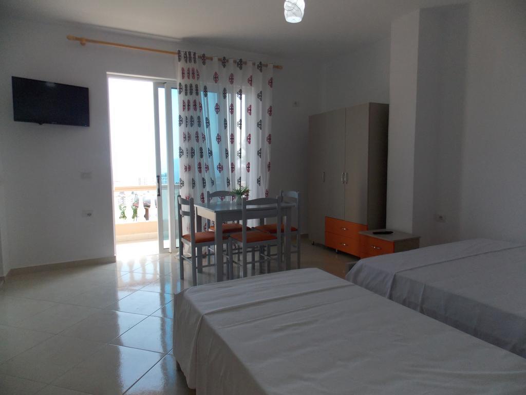 Guest House Vila Bega ซารานเดอ ภายนอก รูปภาพ