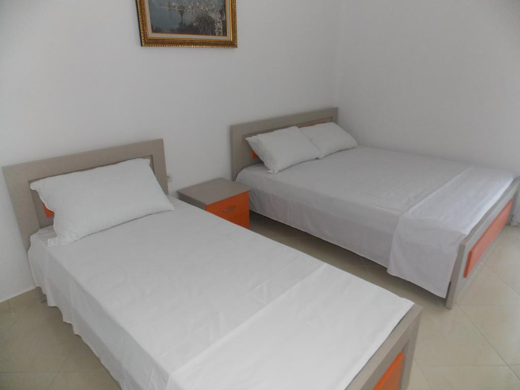 Guest House Vila Bega ซารานเดอ ภายนอก รูปภาพ
