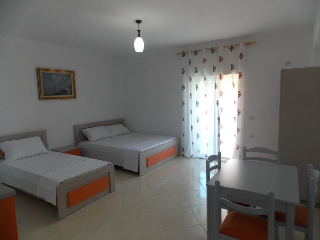 Guest House Vila Bega ซารานเดอ ภายนอก รูปภาพ